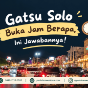 suasana koridor gatsu solo pada malam hari